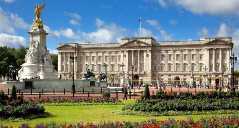 Cosa vedere a Londra assolutamente Buckingham Palace Londra