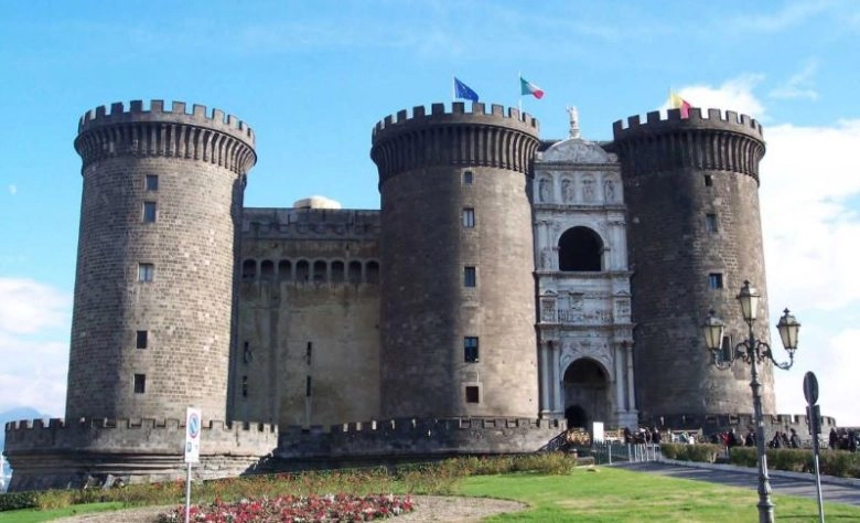 Cosa visitare a Napoli Castel Nuovo o Maschio Angioino