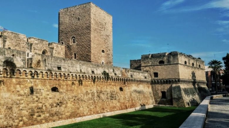 I posti più belli da vedere assolutamente a Bari Castello Normanno Svevo