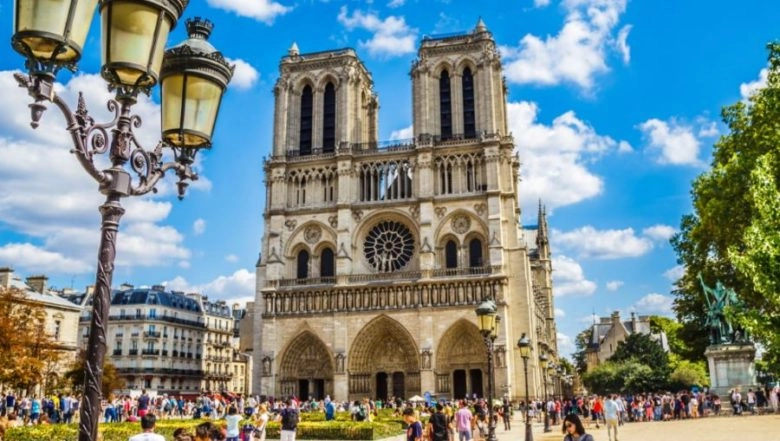 Cosa visitare a Parigi la cattedrale di Notre-Dame