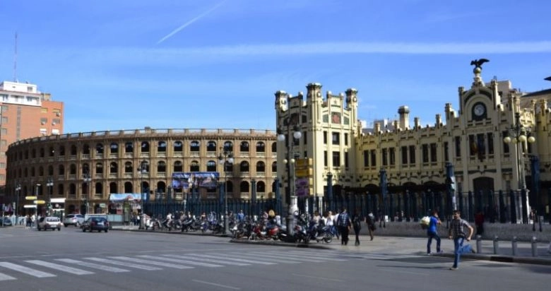 Cosa vedere a Valencia in due giorni Plaza de Toros